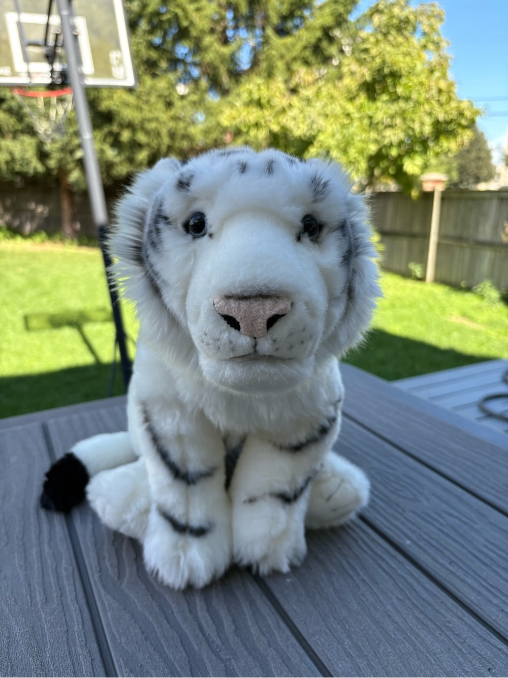 FAO Schwarz White Siberian Tiger 27” Large  Plush TOYS R US 2015 Geoffrey